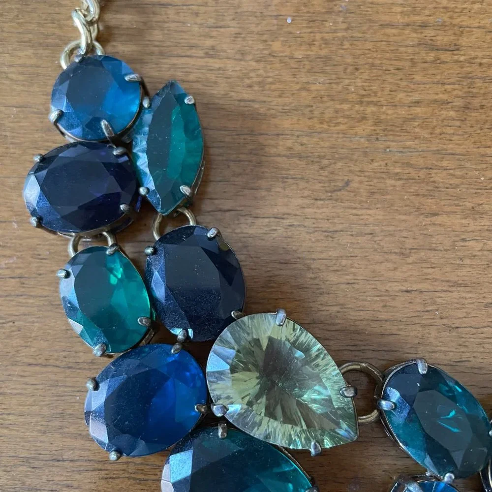 BCBG Jewel Stone Necklace - Picture 4 of 5